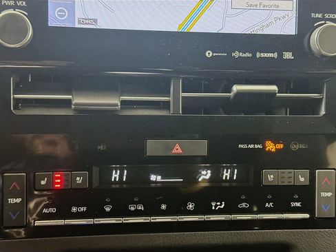 Certified 2019 Toyota Avalon Touring image 15