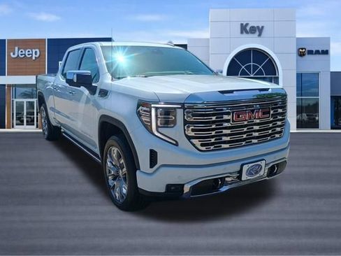 Used 2026 GMC Sierra 1500 Denali w/ Denali Reserve Package AWD/4WD image 8