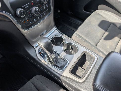 Used 2021 Jeep Grand Cherokee Laredo AWD/4WD image 33