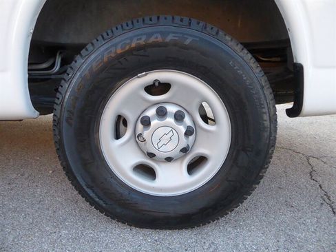 Used 2017 Chevrolet Express 2500 LS image 28