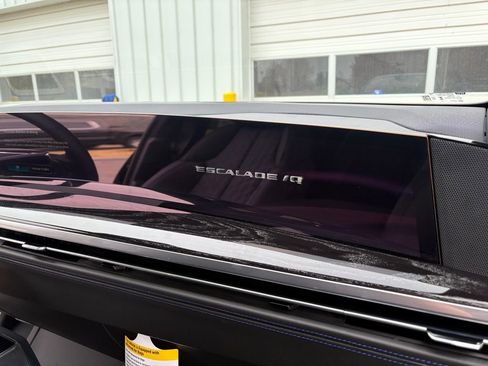 New 2026 Cadillac Escalade IQ Sport 1 w/ LPO, Floor Liner Package image 63