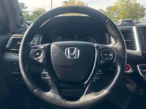 Used 2017 Honda Pilot Elite image 30