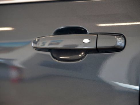 Used 2022 Chevrolet Equinox LT FWD image 13