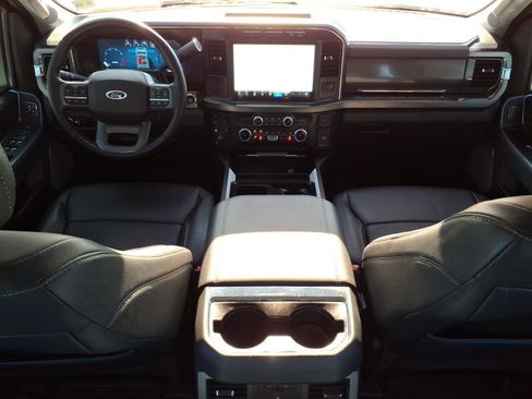 Used 2023 Ford F250 Lariat w/ Sport Appearance Package image 11