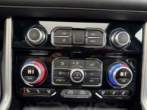 Used 2024 GMC Yukon Denali w/ Max Trailering Package image 17