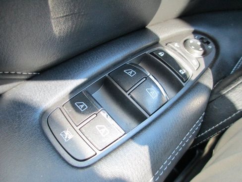 Used 2019 INFINITI QX80 Luxe w/ 22" Wheel Package image 25