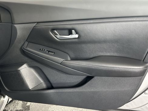 Certified 2023 Nissan Sentra SV image 31