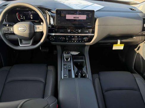 New 2026 Nissan Pathfinder SL FWD image 9