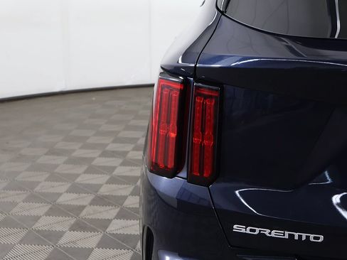 Certified 2023 Kia Sorento SX Prestige AWD/4WD image 19