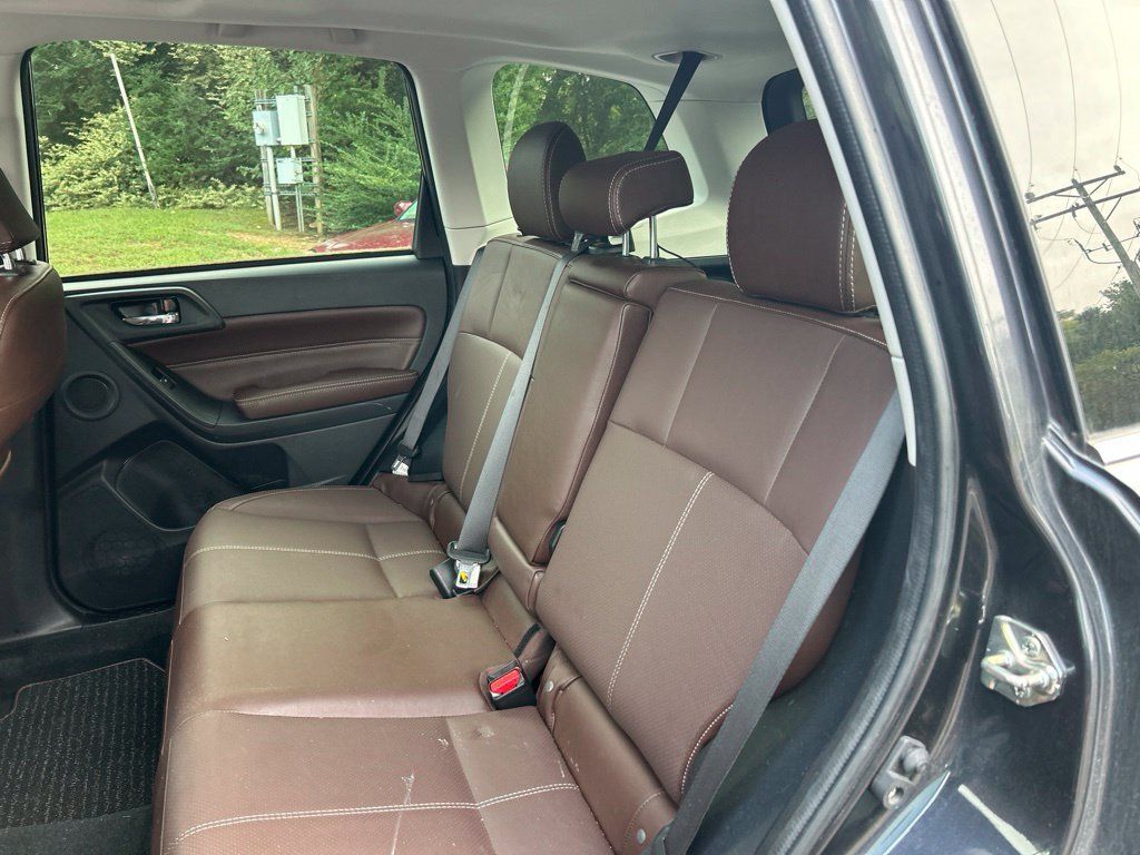 Used 2018 Subaru Forester 2.5i Touring AWD/4WD image 15