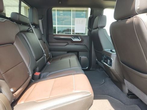 Used 2024 GMC Sierra 2500 Denali w/ Denali Reserve Package AWD/4WD image 16