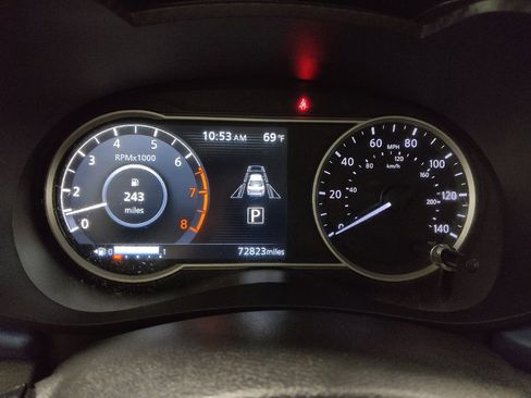 Used 2023 Nissan Versa SV FWD image 23