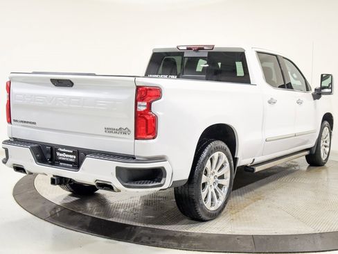 Used 2021 Chevrolet Silverado 1500 High Country w/ Technology Package image 11
