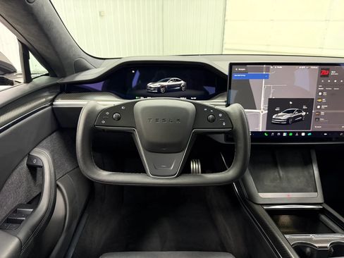 Used 2024 Tesla Model S Plaid AWD/4WD image 19