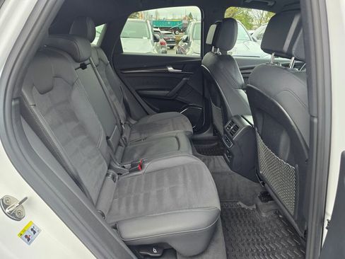Used 2022 Audi SQ5 Premium w/ Convenience Package image 26