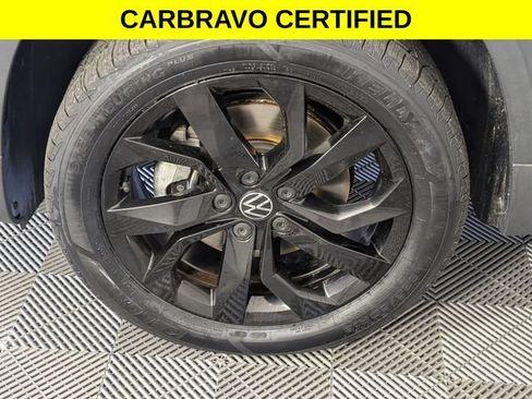 Used 2022 Volkswagen Taos SE AWD/4WD image 8