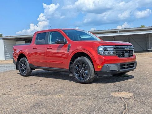 Used 2024 Ford Maverick Lariat w/ Black Appearance Package FWD image 2