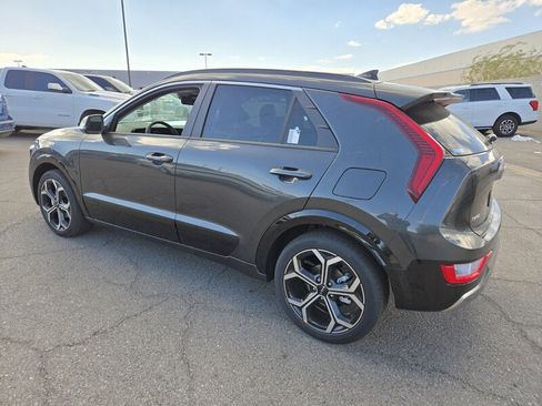 New 2025 Kia Niro EX Touring image 4