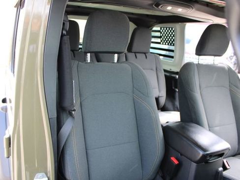 Used 2025 Jeep Wrangler Sport AWD/4WD image 47