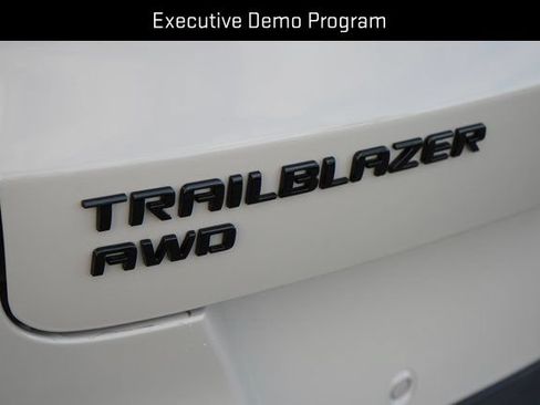 Used 2026 Chevrolet TrailBlazer RS w/ Convenience Package AWD/4WD image 14