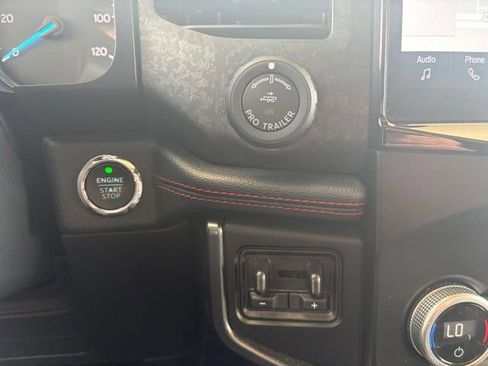 Used 2023 Ford Expedition Limited RWD image 21