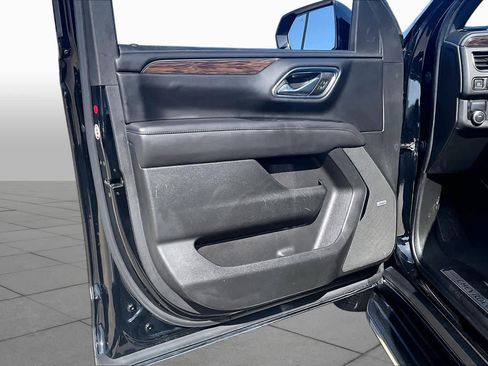 Used 2023 Chevrolet Tahoe LT w/ Luxury Package RWD image 22