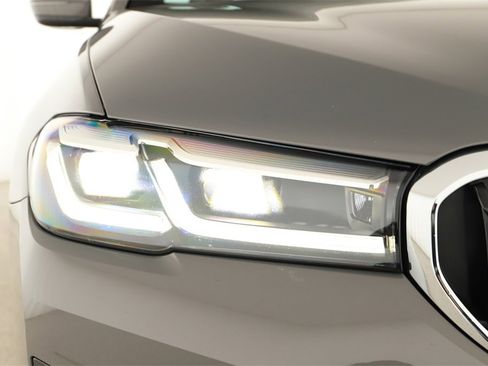 Used 2022 BMW 540i w/ M Sport Package image 35