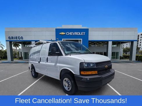 Used 2025 Chevrolet Express 2500 w/ Driver Convenience Package RWD image 1