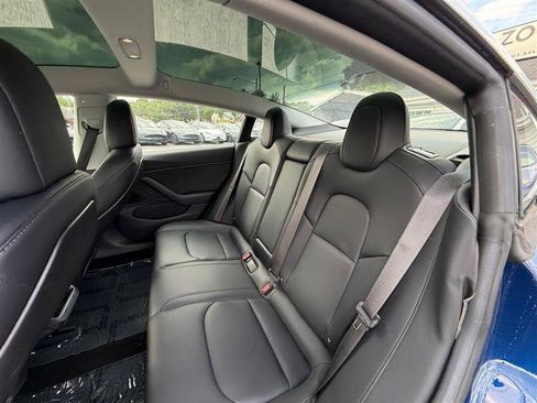 Used 2018 Tesla Model 3 Long Range RWD image 13