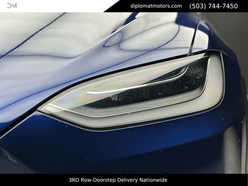 Used 2022 Tesla Model X image 13