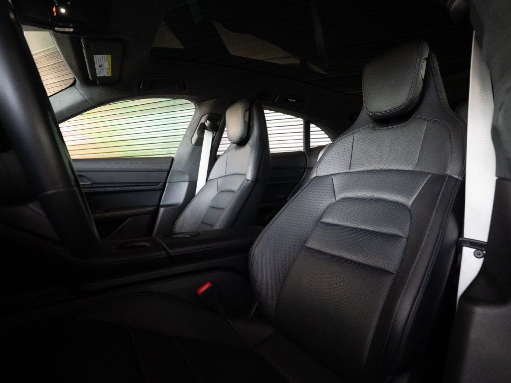 Certified 2024 Porsche Taycan GTS AWD/4WD image 5
