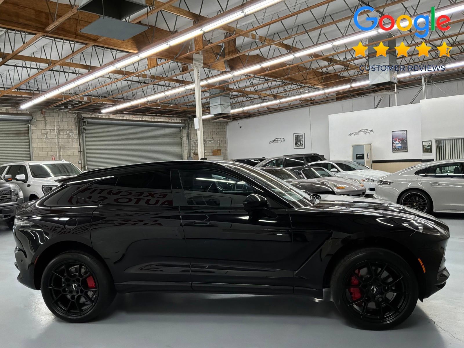 Used 2021 Aston Martin DBX AWD/4WD image 5