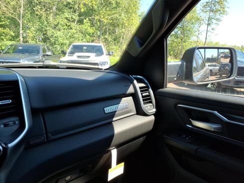 New 2026 RAM 1500 4x4 Crew Cab image 20