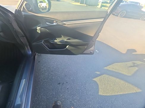 Certified 2018 Honda Civic EX image 29
