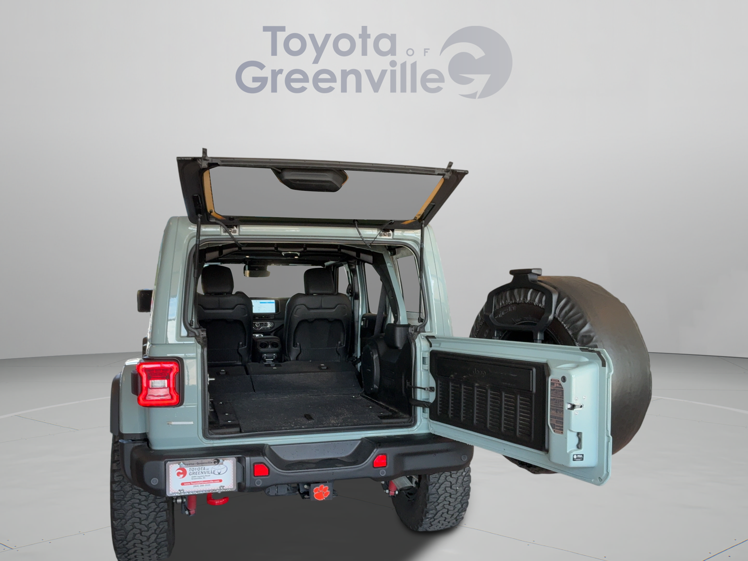 Used 2024 Jeep Wrangler Unlimited Rubicon AWD/4WD image 36
