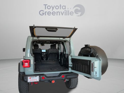 Used 2024 Jeep Wrangler Unlimited Rubicon AWD/4WD image 36