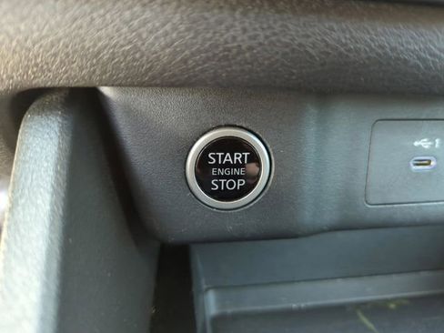 Certified 2023 Nissan Rogue SV image 44