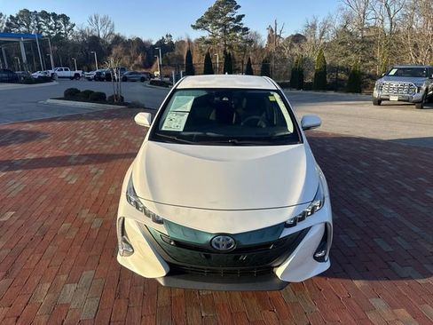 Used 2019 Toyota Prius Prime Advanced image 38