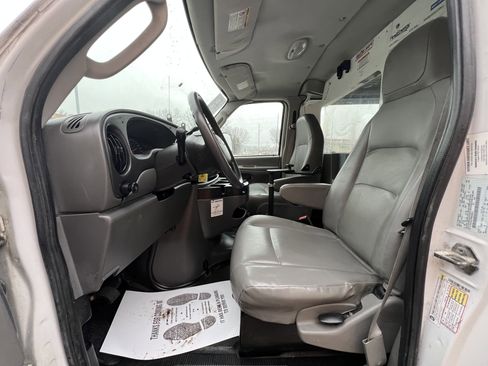 Used 2008 Ford E-350 and Econoline 350 Super Duty image 13