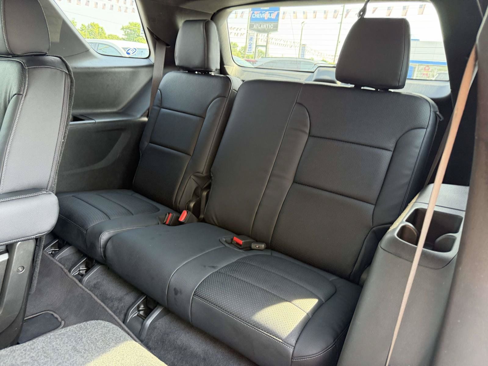 Certified 2023 Chevrolet Traverse LT FWD image 13