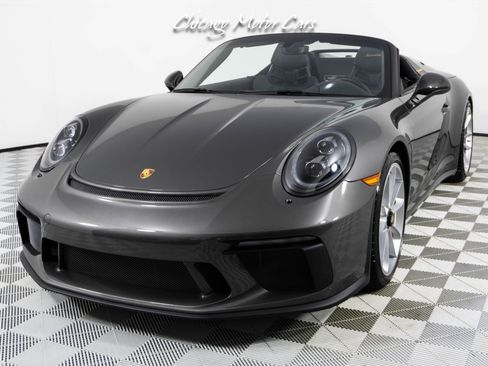 Used 2019 Porsche 911 Speedster RWD image 5