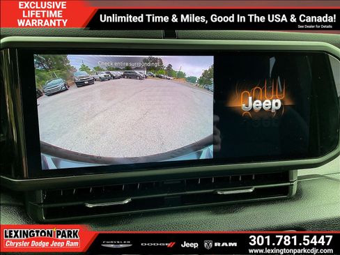 Used 2025 Jeep Wrangler Unlimited Sport AWD/4WD image 14