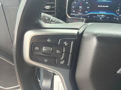 Used 2025 Chevrolet Silverado 1500 LT AWD/4WD image 18