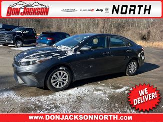 Used 2023 Kia Forte LX video 1
