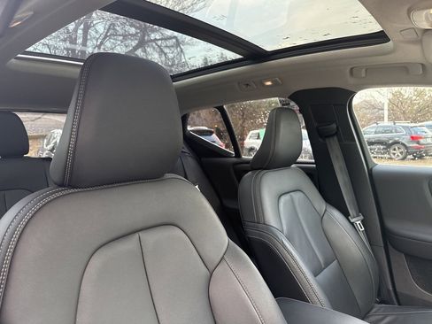 Certified 2025 Volvo XC40 B5 Plus image 13