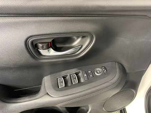 Used 2023 Honda HR-V EX-L image 15