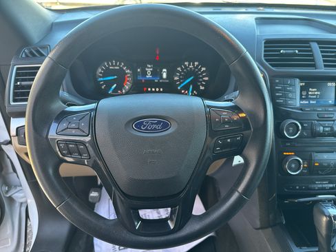 Used 2017 Ford Explorer 4WD image 13