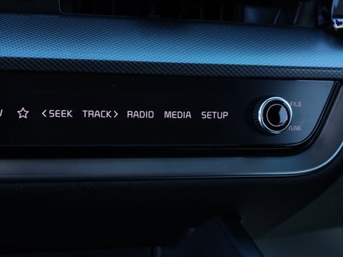 Used 2025 Kia Sportage SX image 34