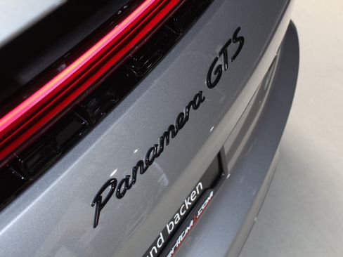 Used 2022 Porsche Panamera GTS AWD/4WD image 13