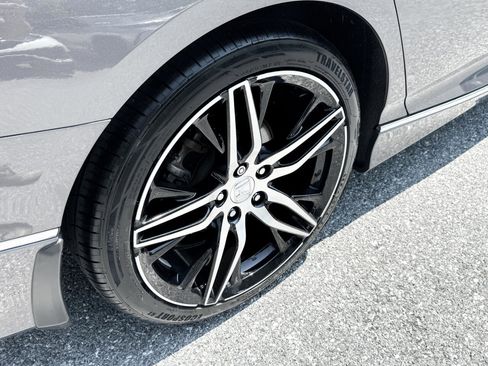 Used 2022 Honda Accord Touring image 32